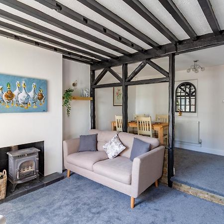 Family Friendly Cottage With Bunk Beds And Courtyard Malmesbury Exterior foto