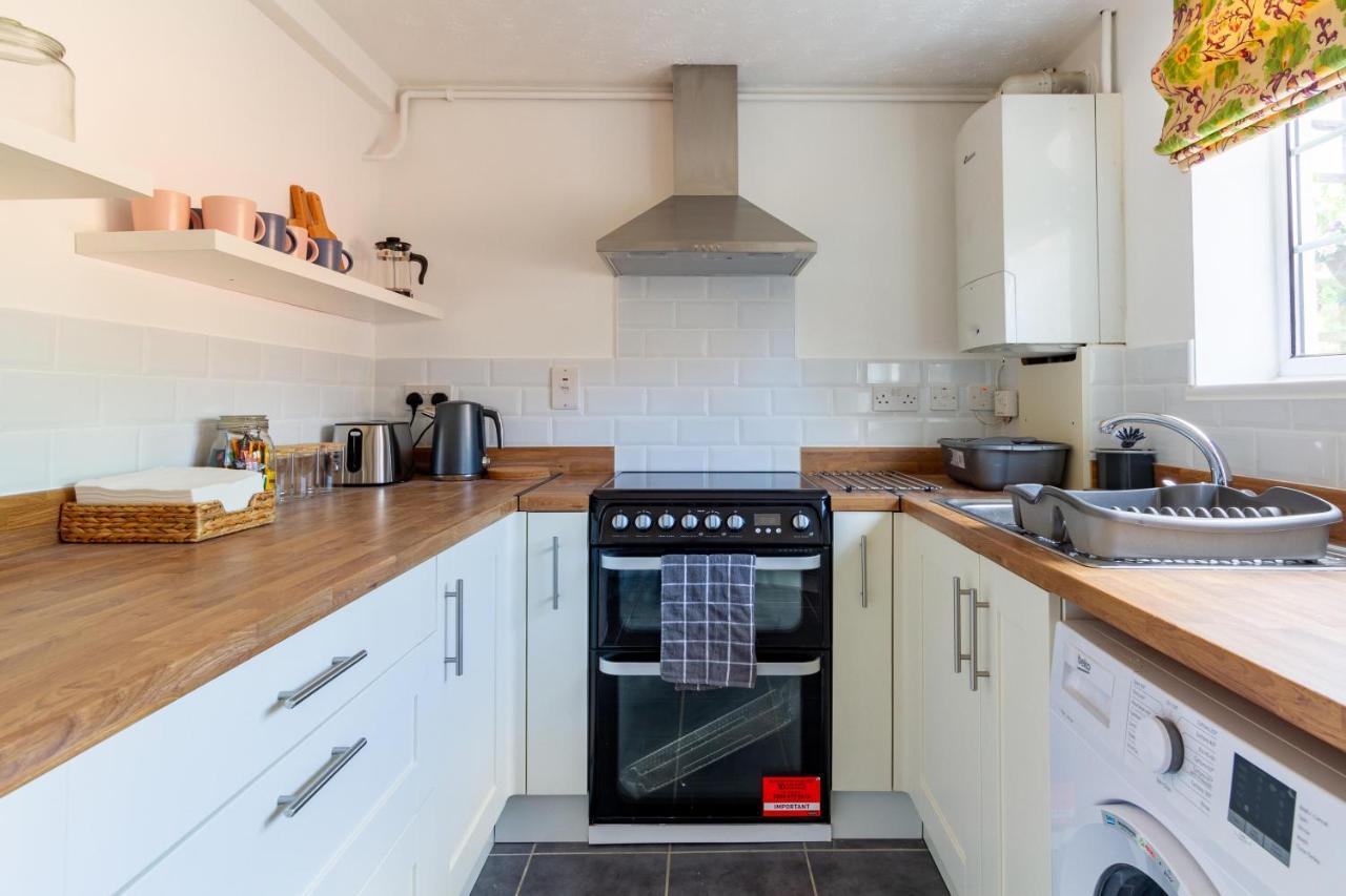 Family Friendly Cottage With Bunk Beds And Courtyard Malmesbury Exterior foto